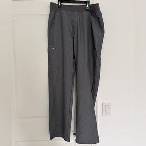 Men’s FIGS scrubs pants XL NEVER WORN grey